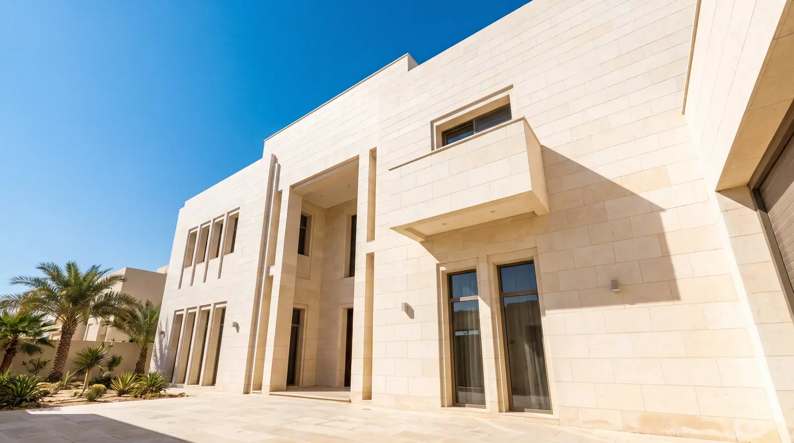 Stop Villa Facade Cracks: Syrian Stone for Qatar's Heat