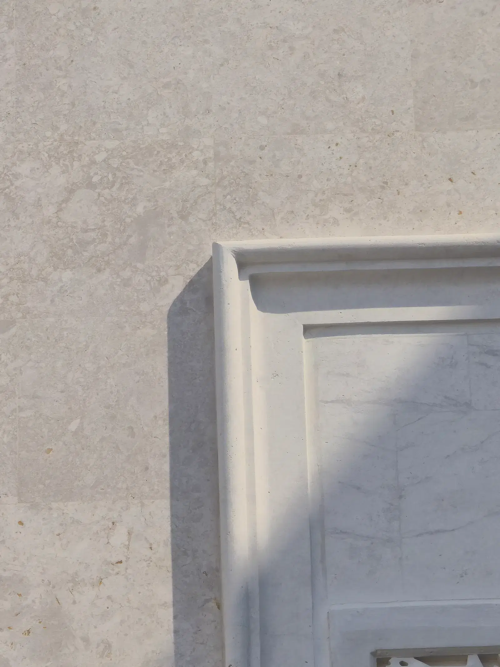 White Omani Stone Villa Facade — Al Wakrah — photo 15