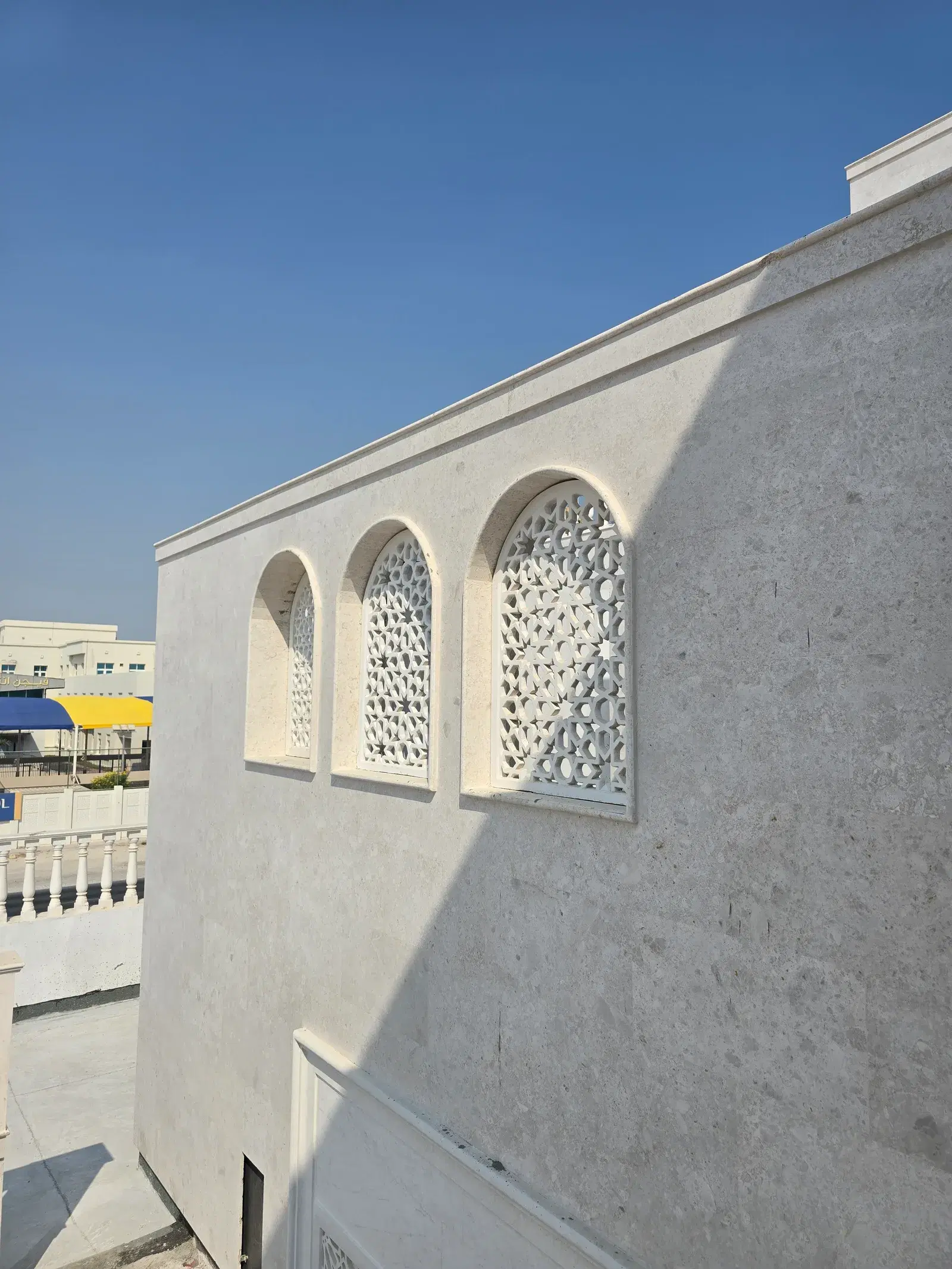 White Omani Stone Villa Facade — Al Wakrah — photo 17