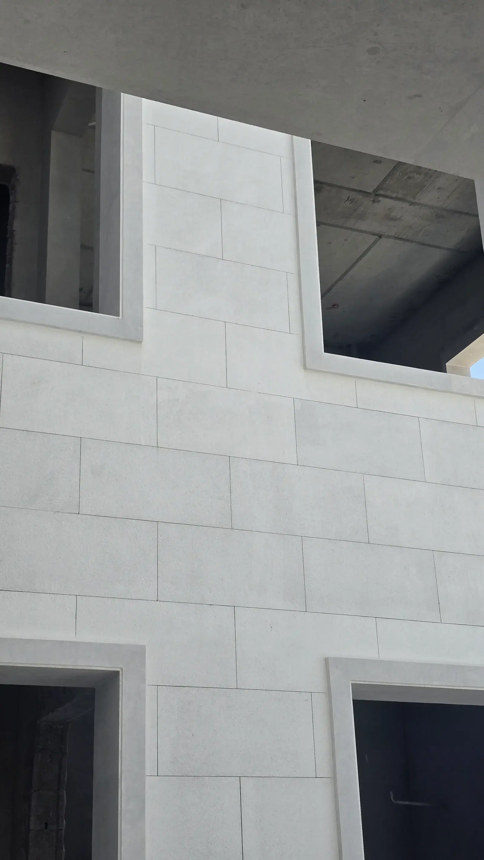 White Omani Stone Facade — Lusail (Qetaifan) — photo 14