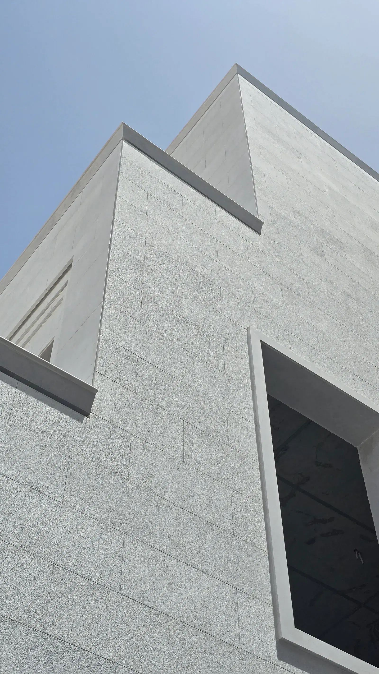 White Omani Stone Facade — Lusail (Qetaifan) — photo 28