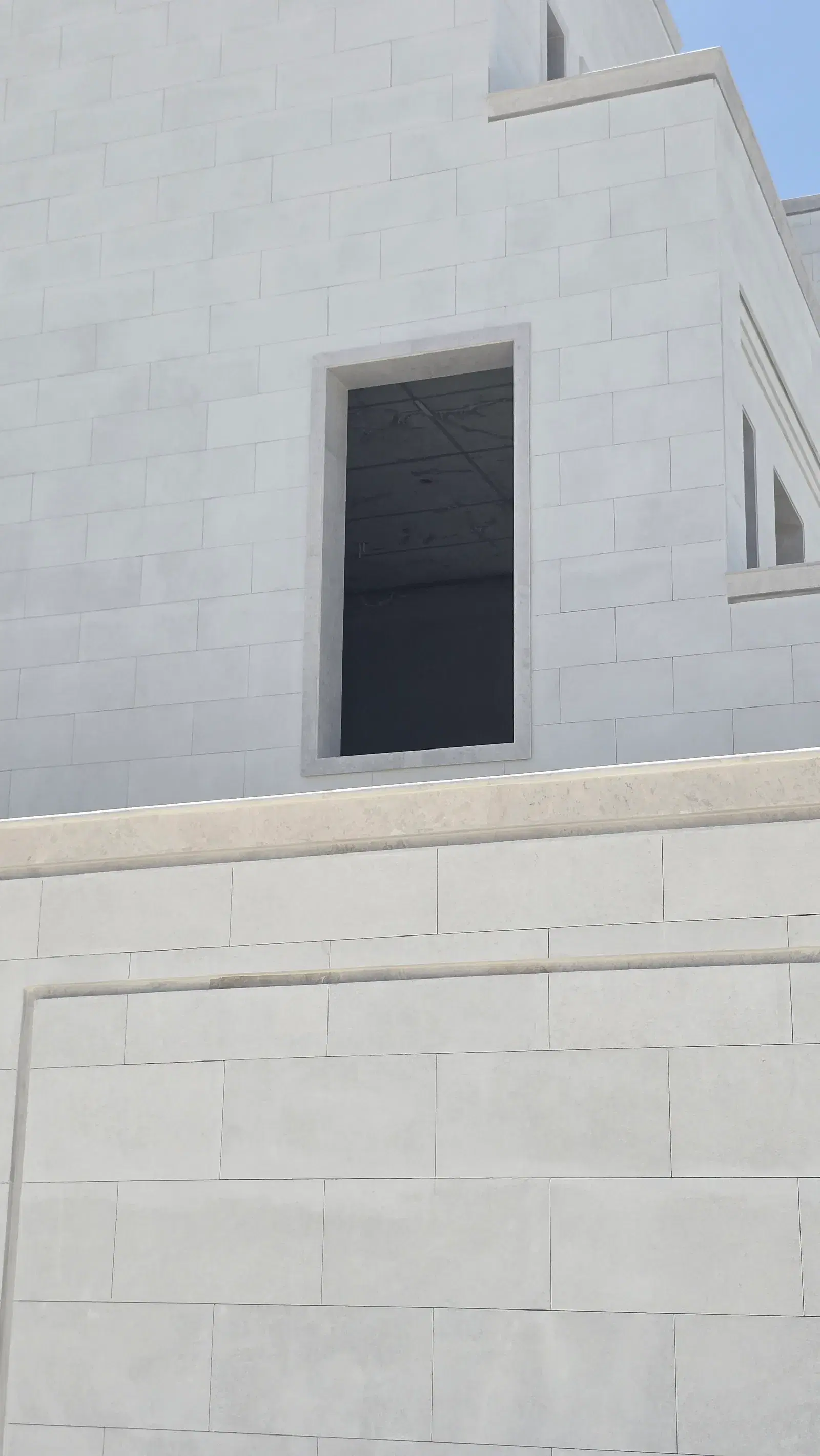 White Omani Stone Facade — Lusail (Qetaifan) — photo 39