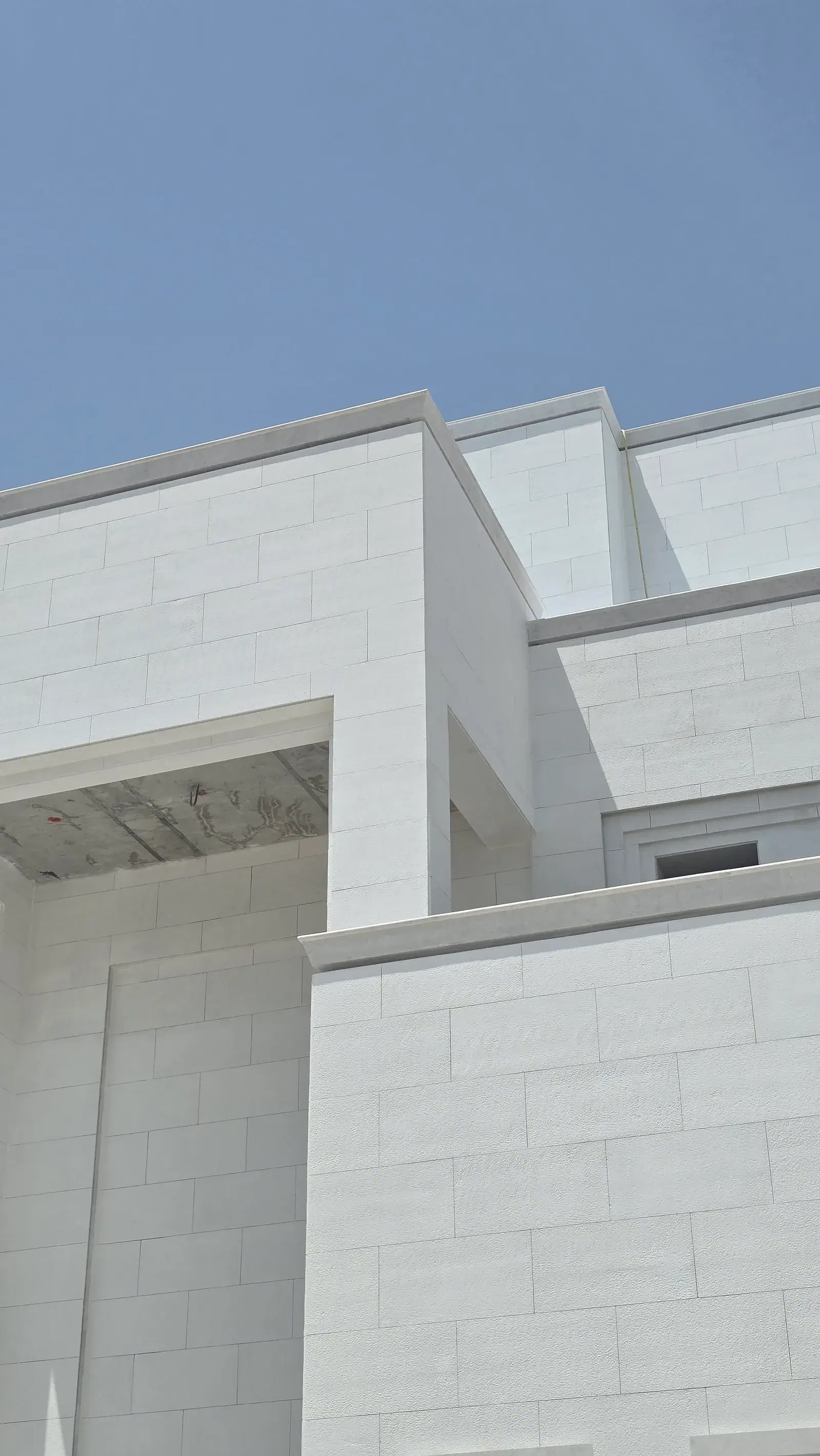 White Omani Stone Facade — Lusail (Qetaifan) — photo 4
