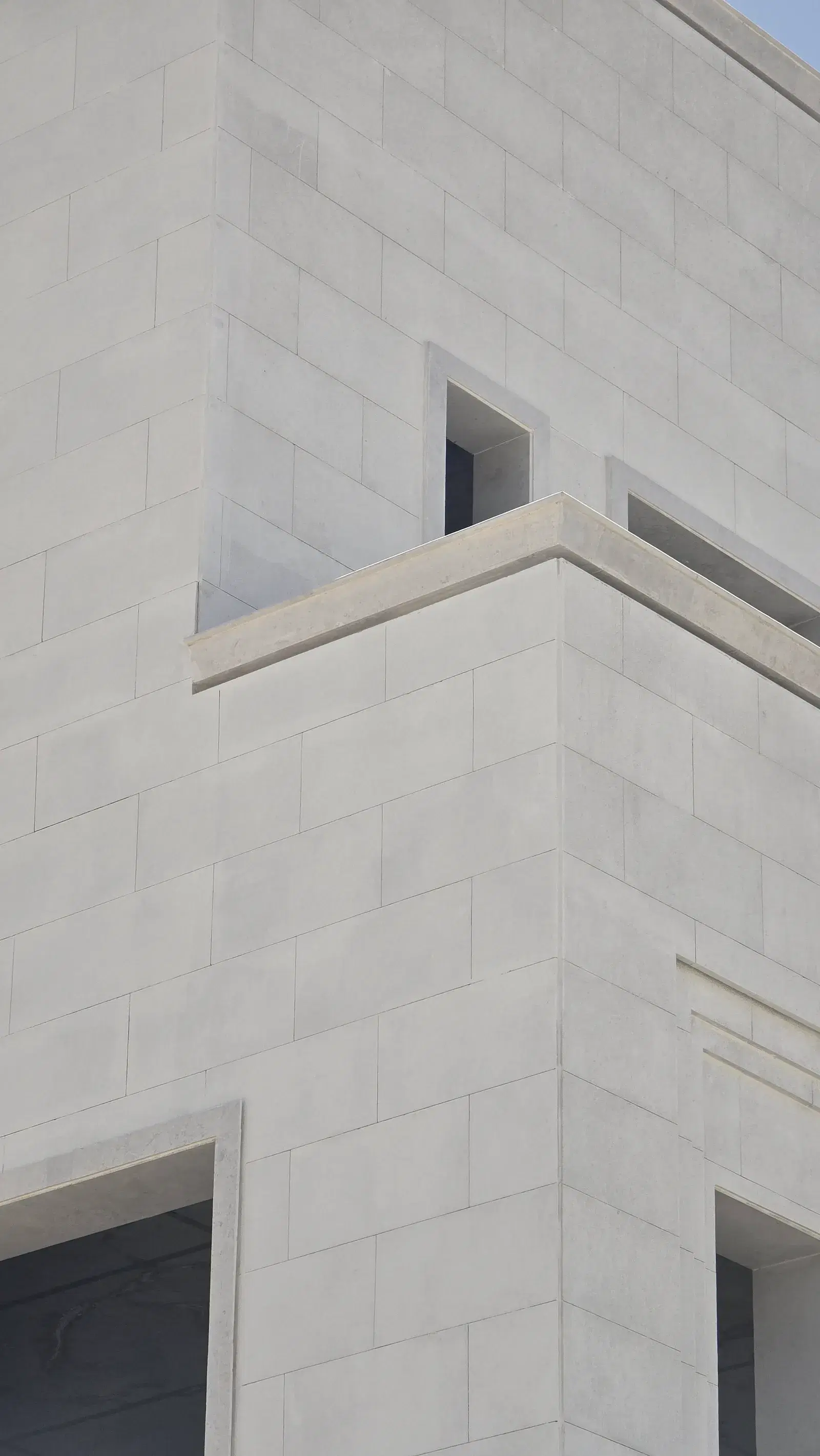 White Omani Stone Facade — Lusail (Qetaifan) — photo 40