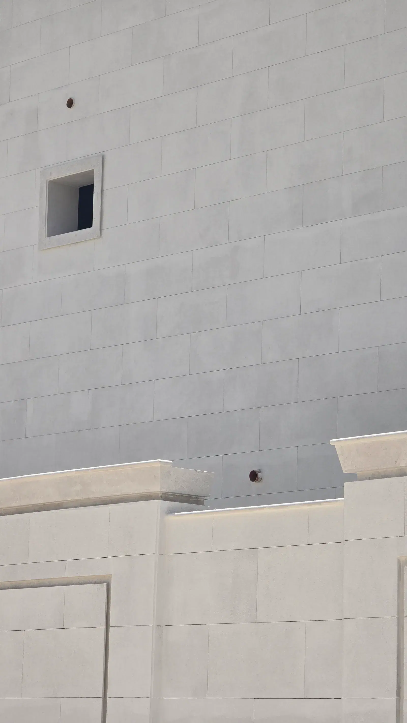 White Omani Stone Facade — Lusail (Qetaifan) — photo 42