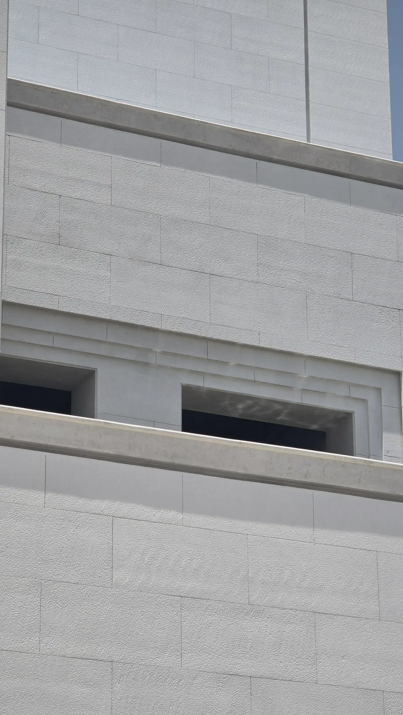 White Omani Stone Facade — Lusail (Qetaifan) — photo 57