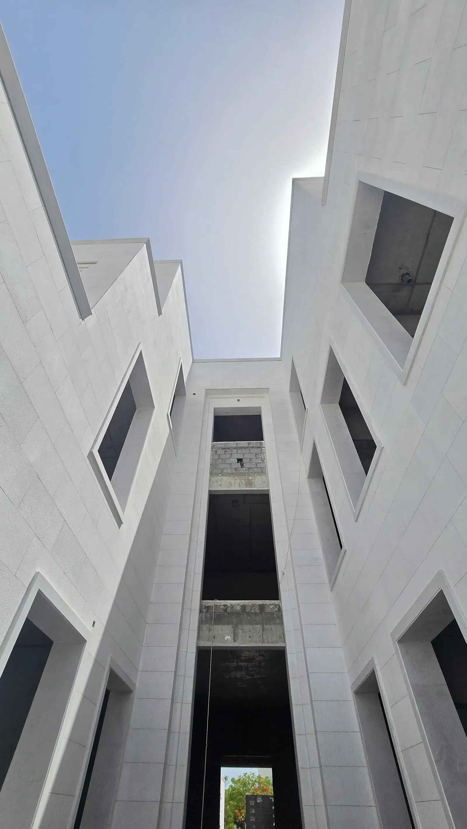 White Omani Stone Facade — Lusail (Qetaifan) — photo 6