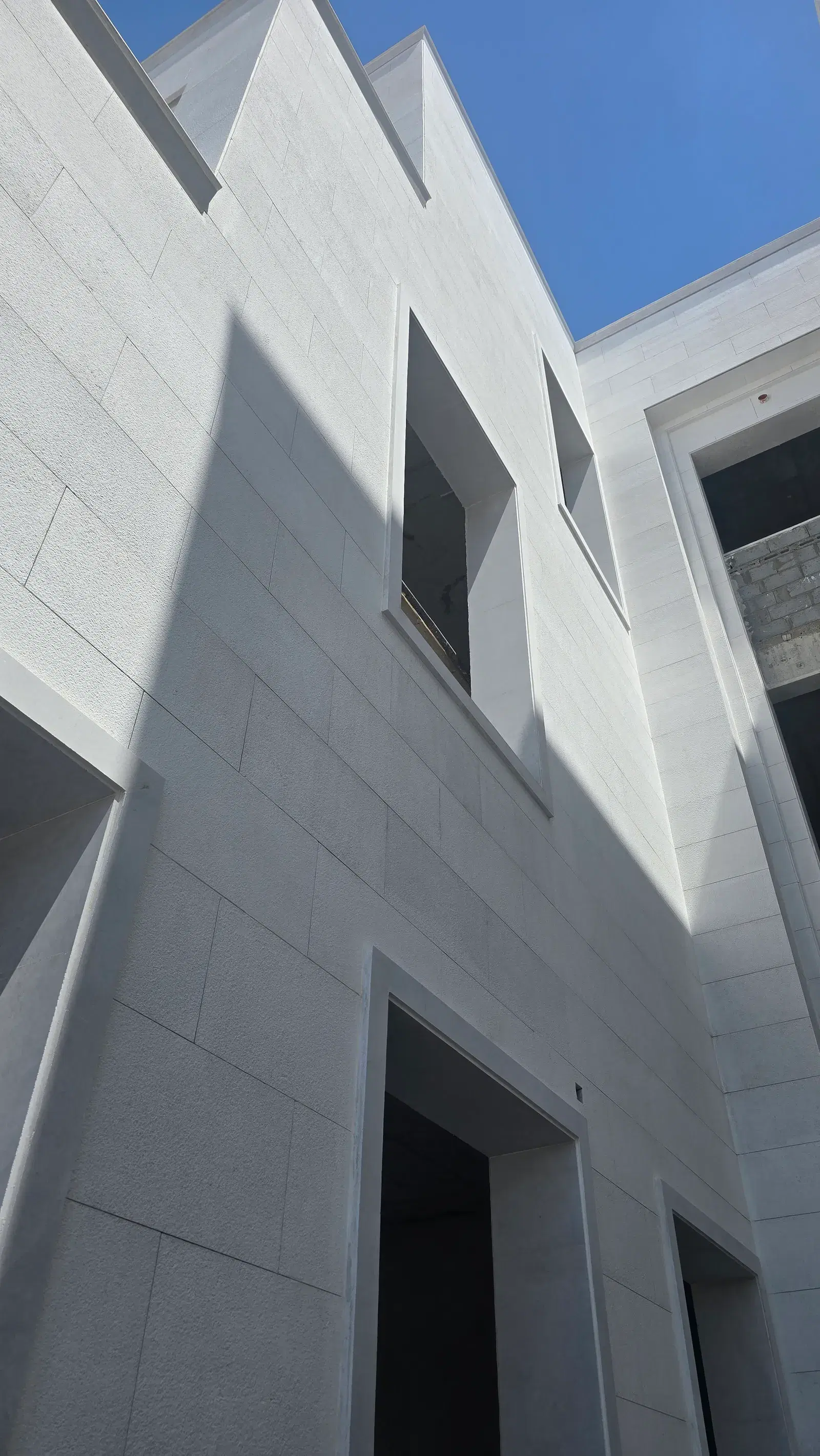 White Omani Stone Facade — Lusail (Qetaifan) — photo 73