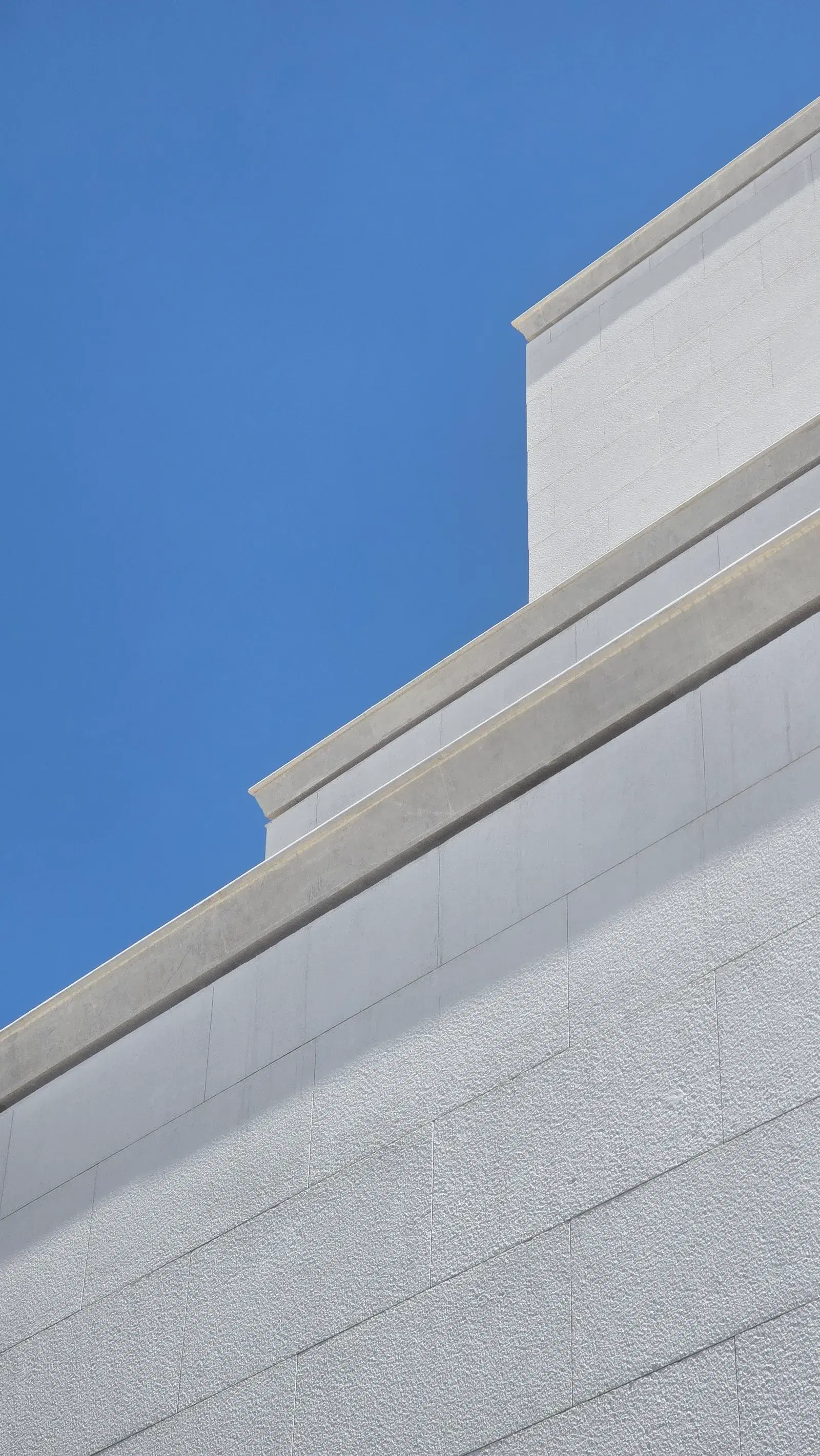 White Omani Stone Facade — Lusail (Qetaifan) — photo 75