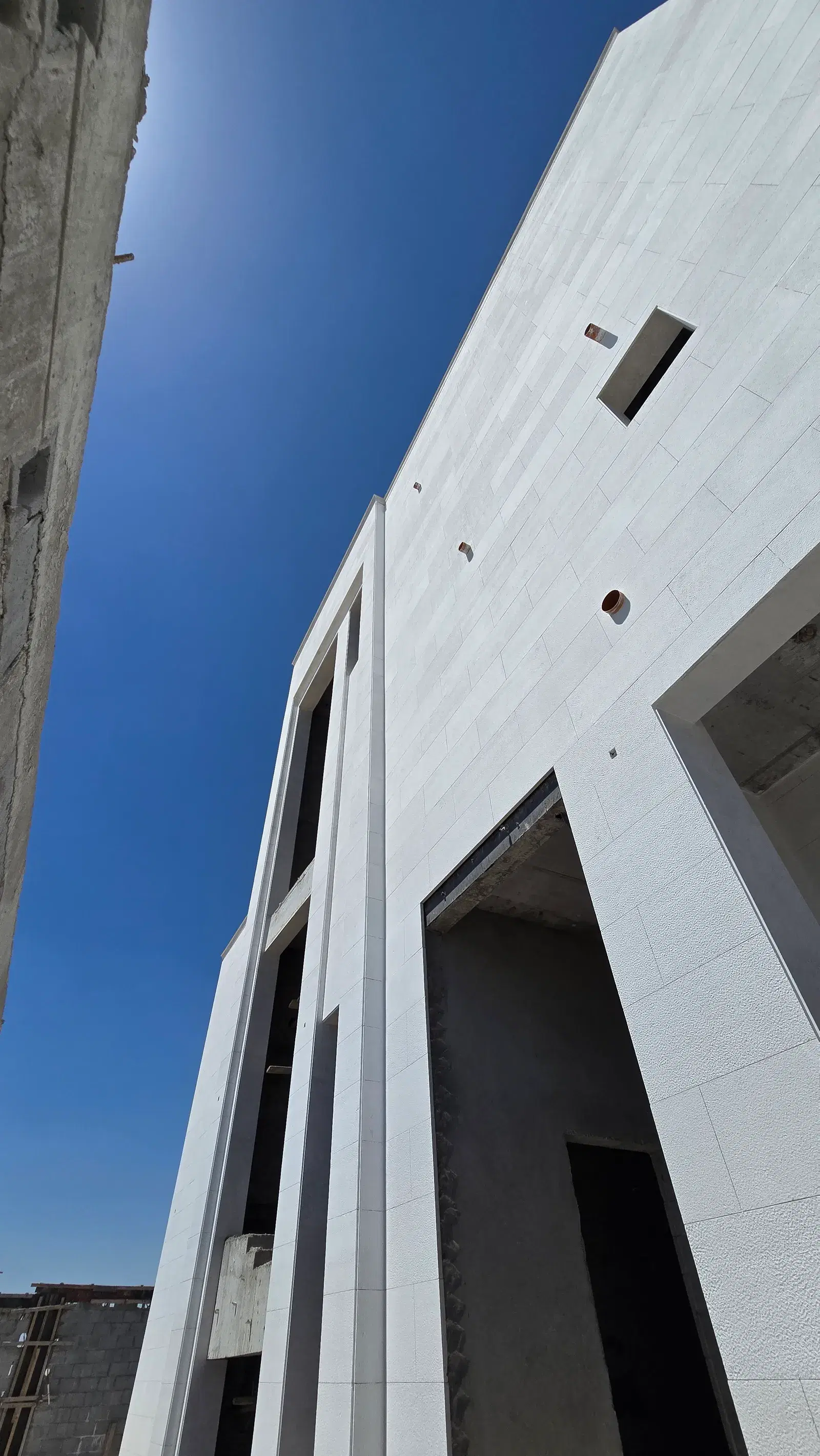 White Omani Stone Facade — Lusail (Qetaifan) — photo 76