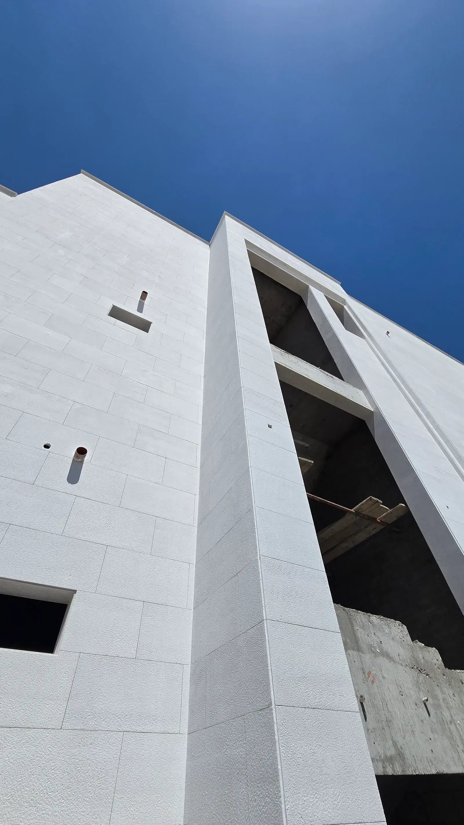 White Omani Stone Facade — Lusail (Qetaifan) — photo 86