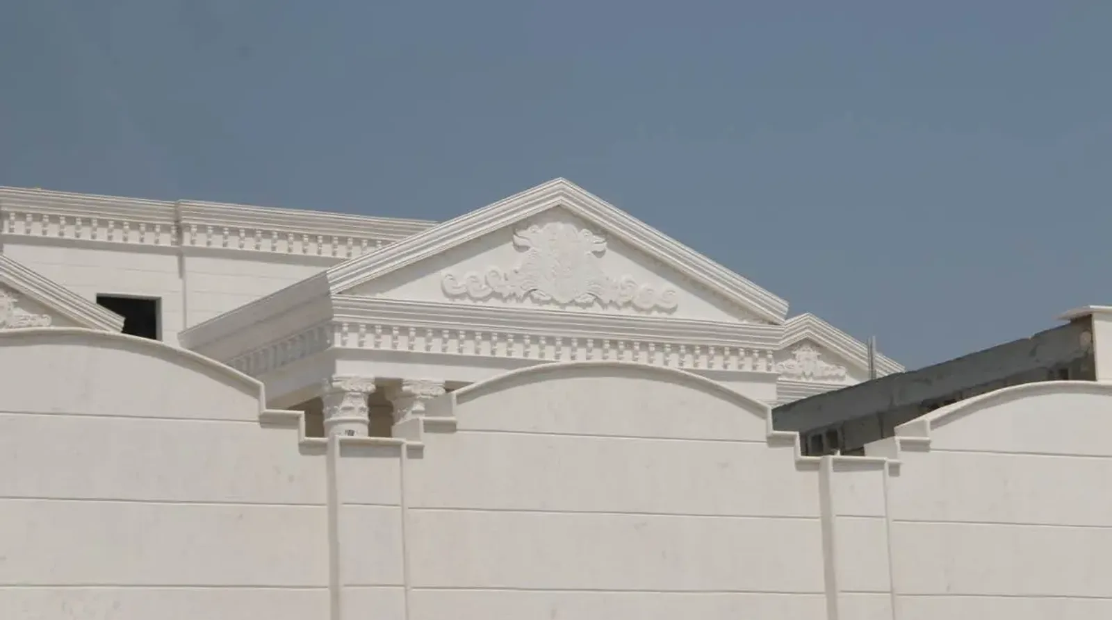 How to Choose a Stone Cladding Contractor in Qatar: 9 Questions to Ask Before You Sign